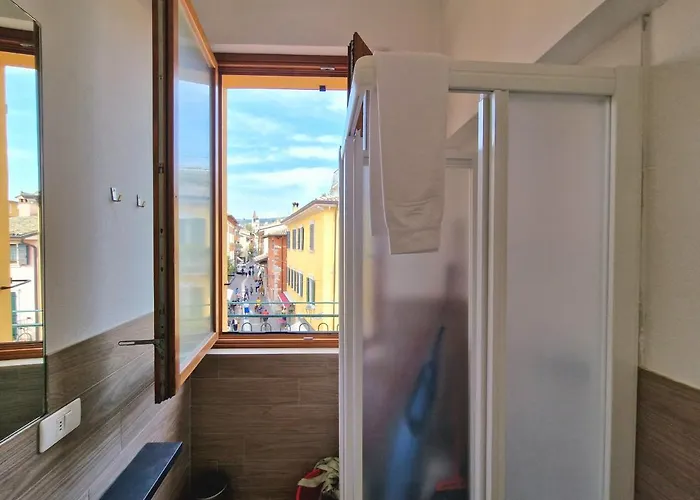 Center View Apartment *
