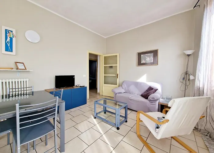 Center View Apartment