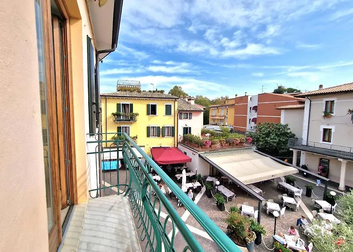 דירה Center View
